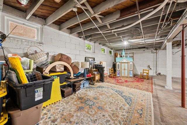 2261 N 59th STREET, Milwaukee, WI 53208