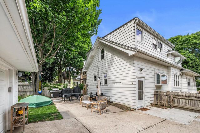 2261 N 59th STREET, Milwaukee, WI 53208