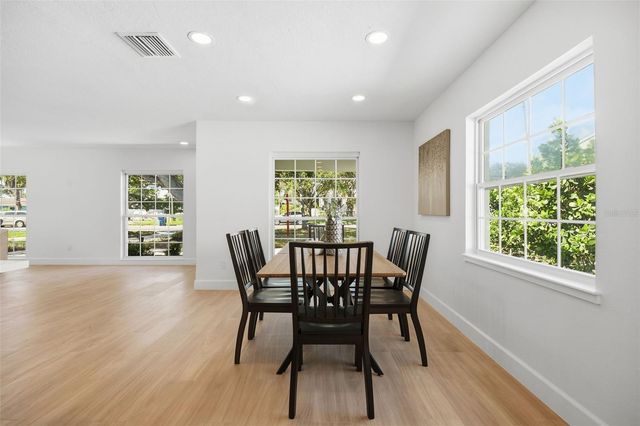 615 E DAVIS BOULEVARD, Tampa, FL 33606