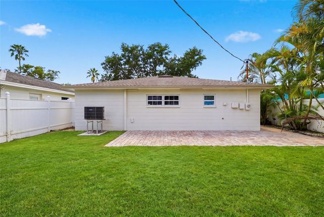 615 E DAVIS BOULEVARD, Tampa, FL 33606