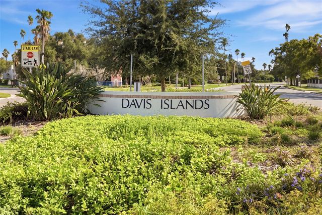 615 E DAVIS BOULEVARD, Tampa, FL 33606
