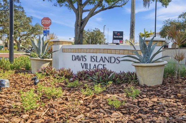 615 E DAVIS BOULEVARD, Tampa, FL 33606
