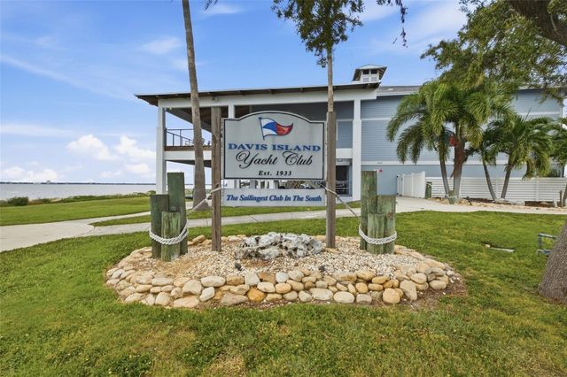 615 E DAVIS BOULEVARD, Tampa, FL 33606