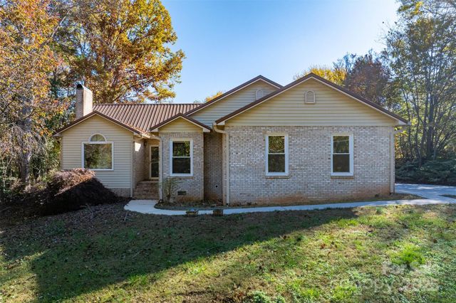 2693 Farmland Acres Road, Morganton, NC 28655