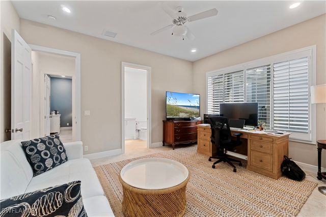 800 Ashburton DR, Naples, FL 34110