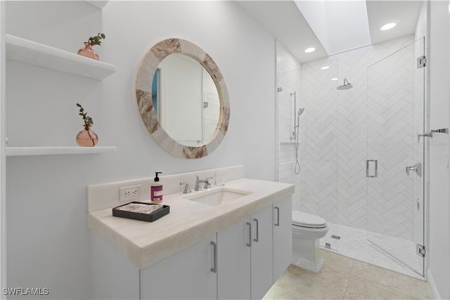 800 Ashburton DR, Naples, FL 34110