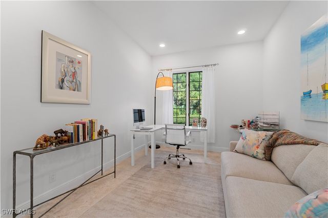 800 Ashburton DR, Naples, FL 34110