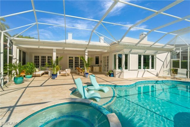 800 Ashburton DR, Naples, FL 34110