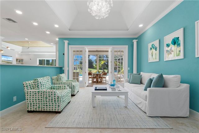 800 Ashburton DR, Naples, FL 34110