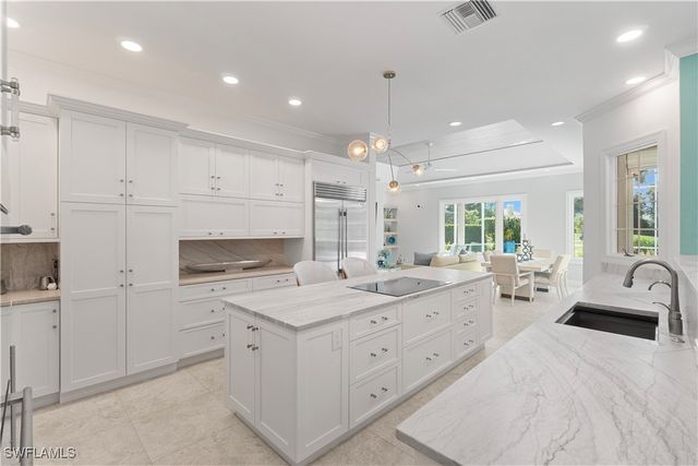 800 Ashburton DR, Naples, FL 34110