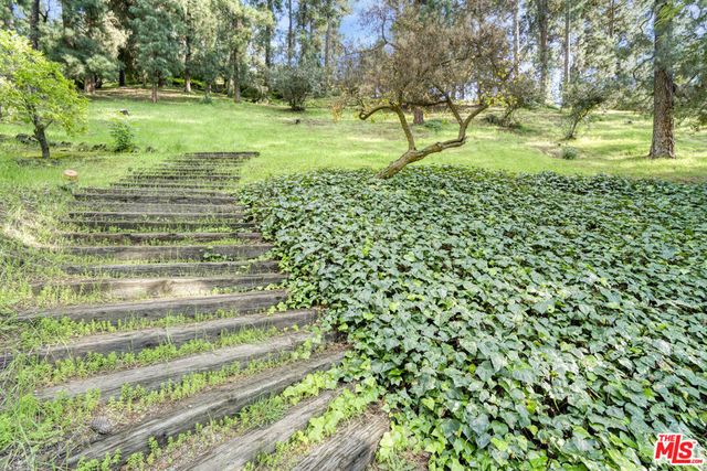 1250 Roscomare Road, Los Angeles, CA 90077