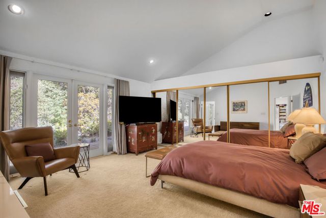 1250 Roscomare Road, Los Angeles, CA 90077