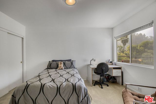 1250 Roscomare Road, Los Angeles, CA 90077