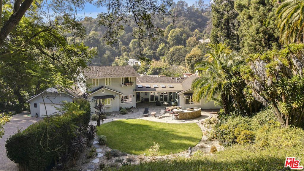 1250 Roscomare Road, Los Angeles, CA 90077