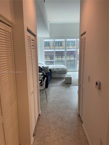 253 NE 2nd St 223, Miami, FL 33132