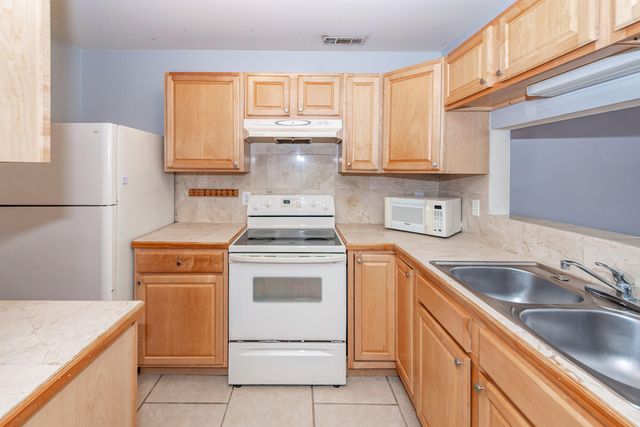 234 Stefan Drive 4-C, Charleston, SC 29412