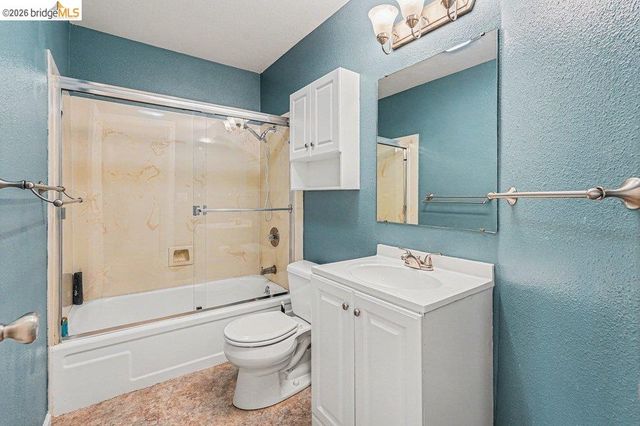 1454 Newhall Pkwy, Concord, CA 94521