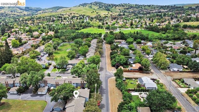 1454 Newhall Pkwy, Concord, CA 94521