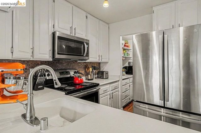 1454 Newhall Pkwy, Concord, CA 94521