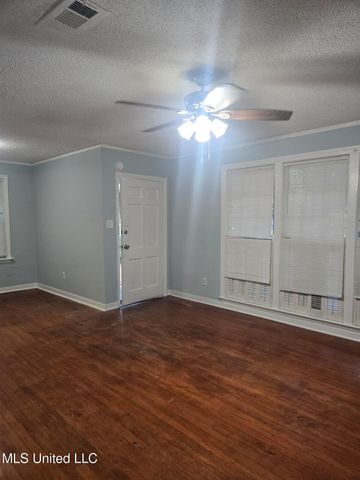 530 Avalon Road, Jackson, MS 39206