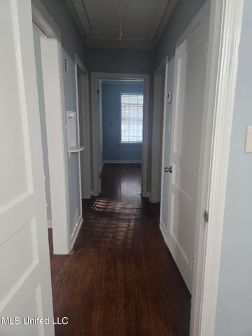 530 Avalon Road, Jackson, MS 39206