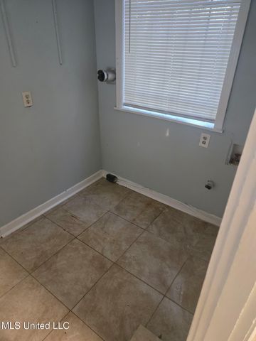 530 Avalon Road, Jackson, MS 39206