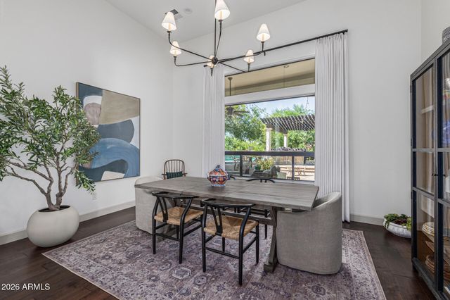 2816 E CLARK Drive, Gilbert, AZ 85297