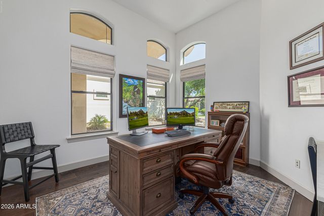 2816 E CLARK Drive, Gilbert, AZ 85297