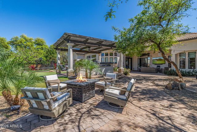 2816 E CLARK Drive, Gilbert, AZ 85297