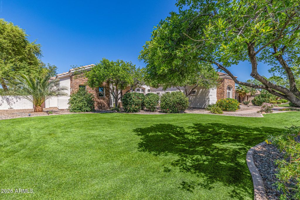 2816 E CLARK Drive, Gilbert, AZ 85297 — photo 4