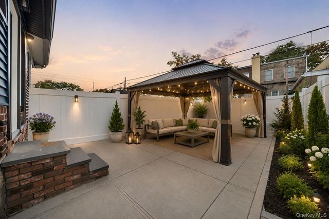 1852 E 34th Street, Brooklyn, NY 11234