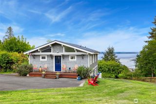 8214 Nob Road, Clinton, WA 98236