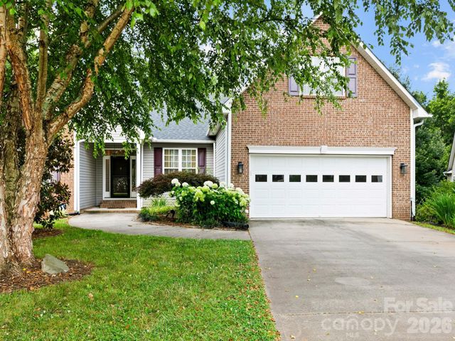 412 Silo Drive, Asheville, NC 28806