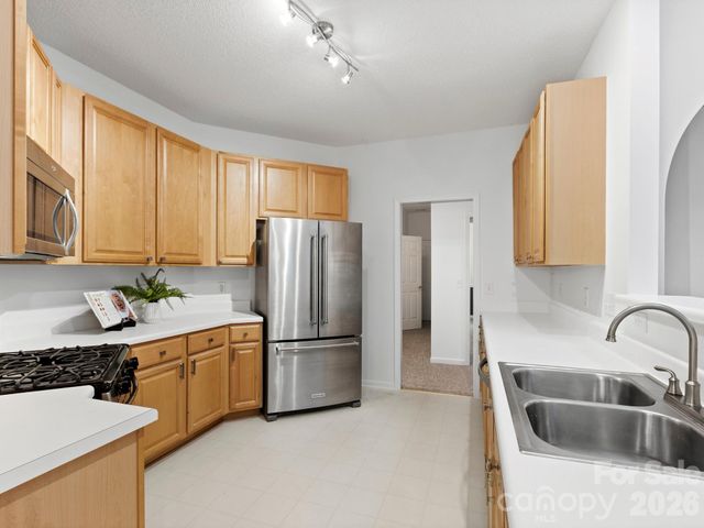 412 Silo Drive, Asheville, NC 28806