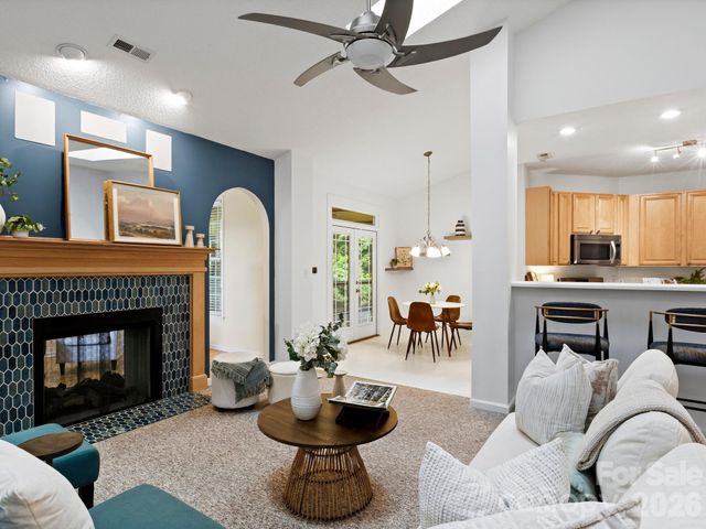 412 Silo Drive, Asheville, NC 28806