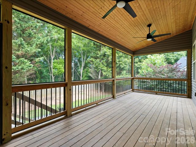 412 Silo Drive, Asheville, NC 28806