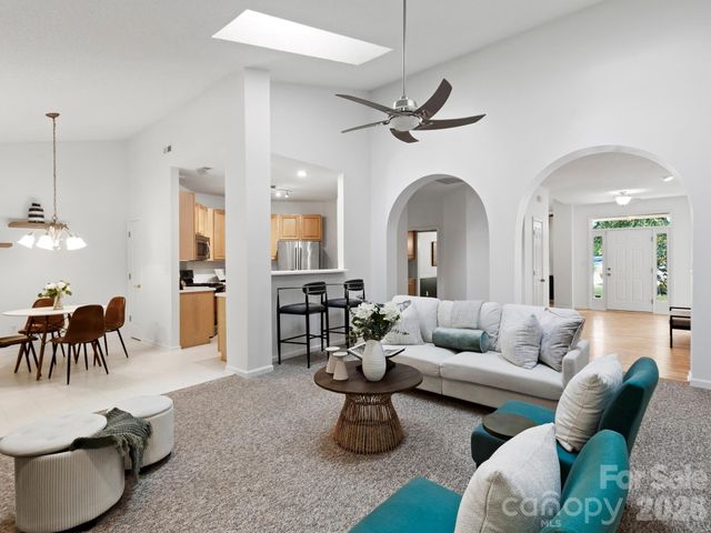 412 Silo Drive, Asheville, NC 28806