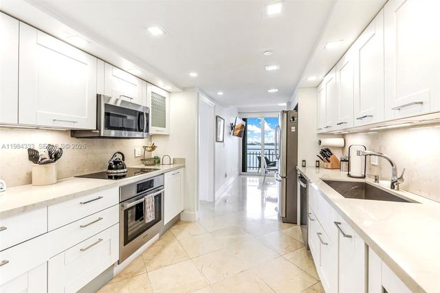 11113 Biscayne Blvd 1258, Miami, FL 33181