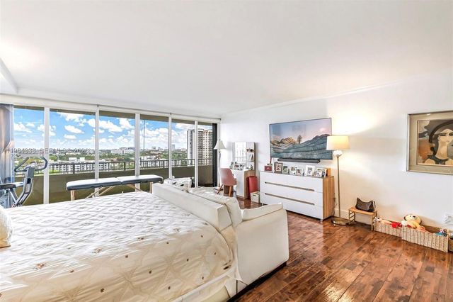 11113 Biscayne Blvd 1258, Miami, FL 33181