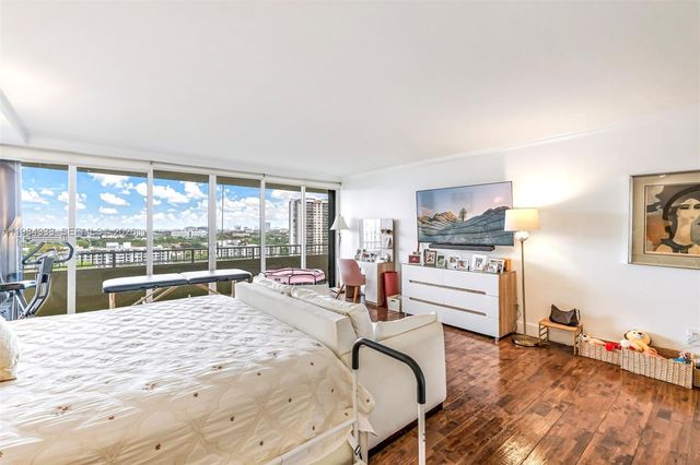 11113 Biscayne Blvd 1258, Miami, FL 33181