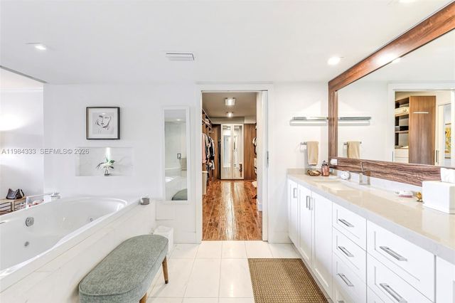 11113 Biscayne Blvd 1258, Miami, FL 33181