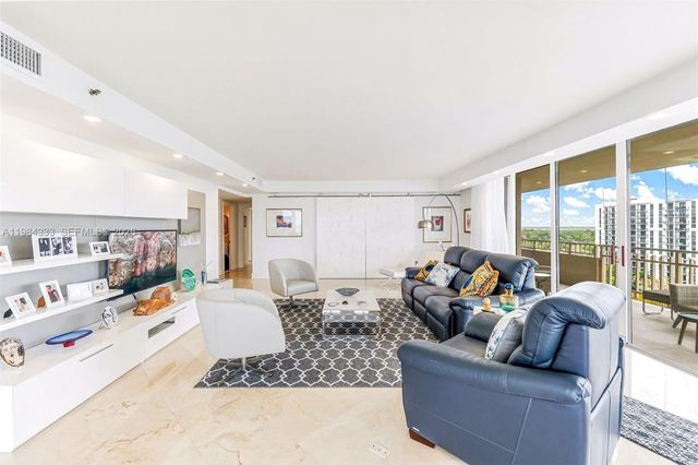 11113 Biscayne Blvd 1258, Miami, FL 33181