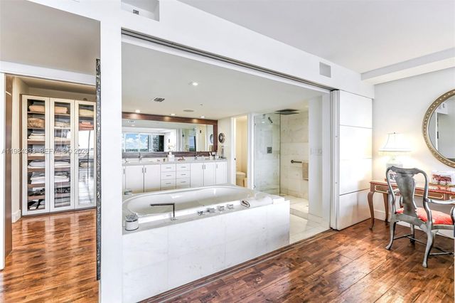 11113 Biscayne Blvd 1258, Miami, FL 33181