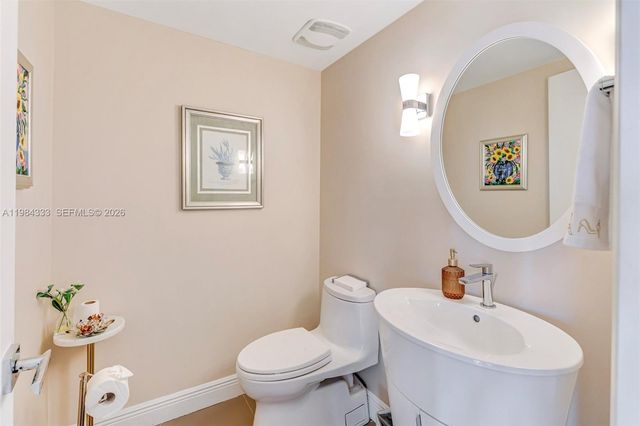 11113 Biscayne Blvd 1258, Miami, FL 33181