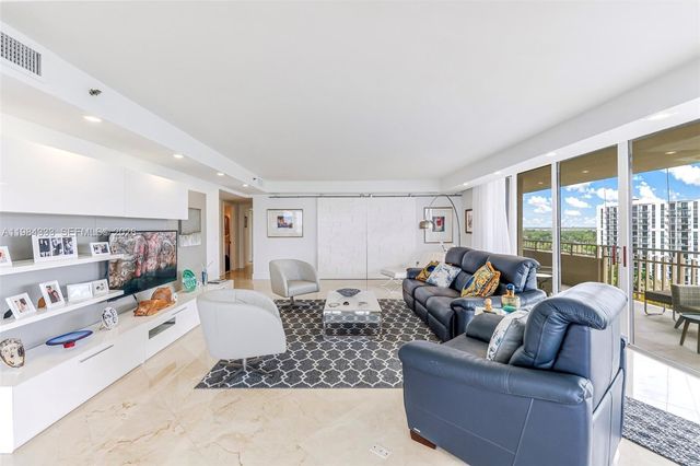 11113 Biscayne Blvd 1258, Miami, FL 33181