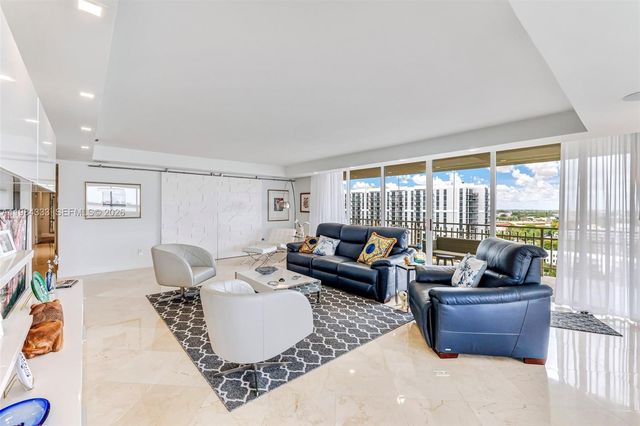 11113 Biscayne Blvd 1258, Miami, FL 33181