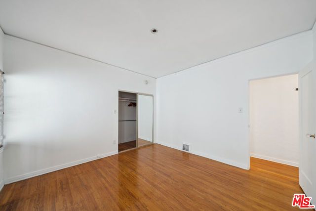 140 S Elm Drive 1, Beverly Hills, CA 90212