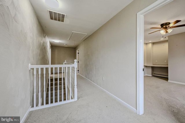 24 KELLER RD, Newark, DE 19713
