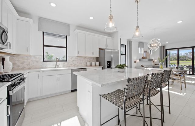 2114 Sequoia, Naples, FL 34120