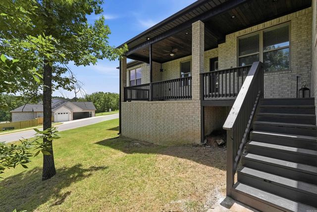8568 Rapid Water Dr, Sherwood, AR 72120